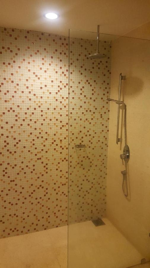 อัปเปอร์ วิว เรกาเลีย โฮเต็ล กัวลาลัมเปอร์ Hotel ภายนอก รูปภาพ